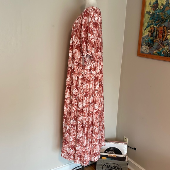 NWT Nine West Puff-Sleeve Chiffon Maxi Dress. 3X - Picture 5 of 8